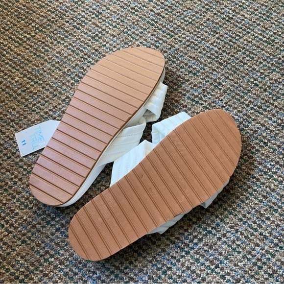 Time And Tru Shoes Women’s White Sandal’s Size 11 New With Tags - Picture 5 of 5